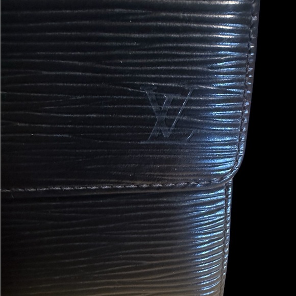 Louis Vuitton Epi Leather Wallet, Full Inclusion - Picture 2 of 15